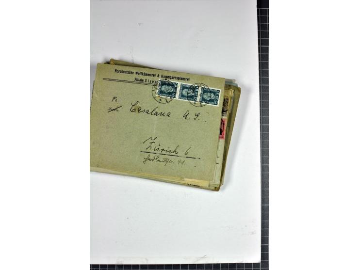 1898/1935, interessante Parie inkl. etwas Bayern mit ca. 70 Briefen, Karten und Ganzsachen, Schwerpunkt Infla mit Auslandsfra