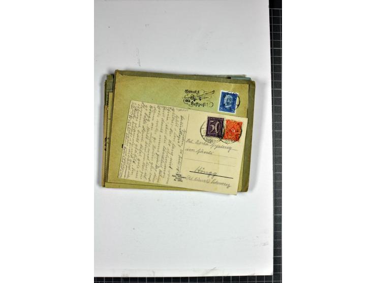 1898/1935, interessante Parie inkl. etwas Bayern mit ca. 70 Briefen, Karten und Ganzsachen, Schwerpunkt Infla mit Auslandsfra