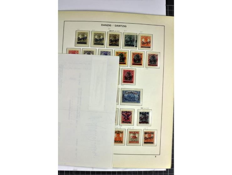 1920/39, vorwiegend ungebrauchte Sammlung mit vielen besseren Werten dabei u.a. Mi.-Nr. 47-49 mit Fotoattest Schüler und Hoch