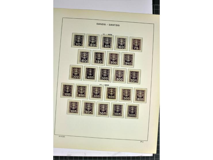 1920/39, vorwiegend ungebrauchte Sammlung mit vielen besseren Werten dabei u.a. Mi.-Nr. 47-49 mit Fotoattest Schüler und Hoch