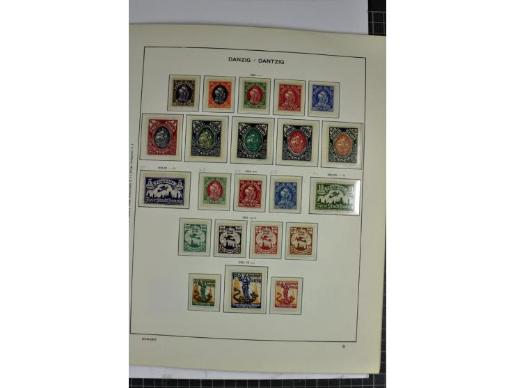 1920/39, vorwiegend ungebrauchte Sammlung mit vielen besseren Werten dabei u.a. Mi.-Nr. 47-49 mit Fotoattest Schüler und Hoch