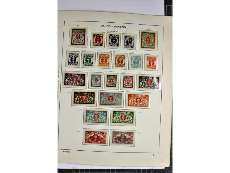 1920/39, vorwiegend ungebrauchte Sammlung mit vielen besseren Werten dabei u.a. Mi.-Nr. 47-49 mit Fotoattest Schüler und Hoch
