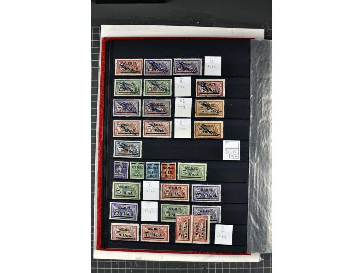 1920/39, ungebrauchte Sammlung, in weiten Teilen kpl. (u.a. ohne Grünaufdruck), zusätzlich Farbnuancen, verschiedene Typen, A