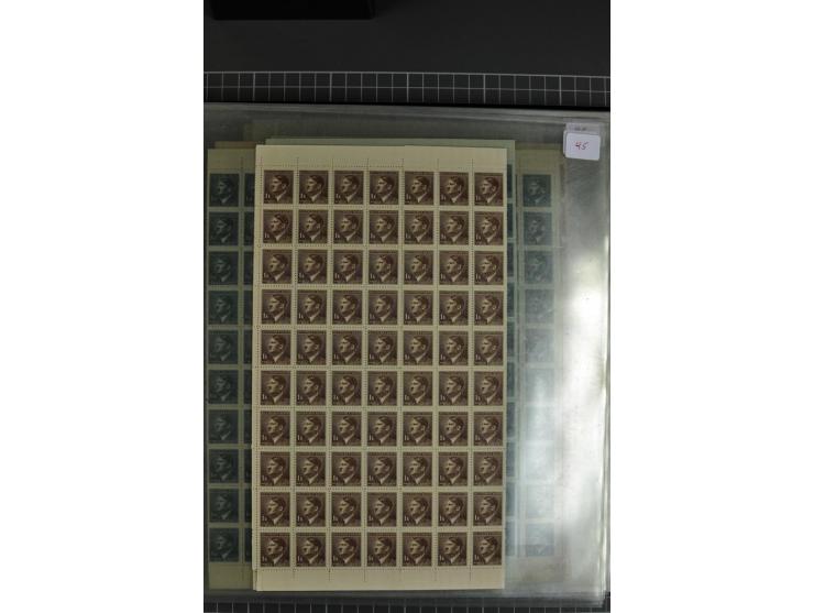  1939/44, Sammlung von 54 Bogen ex Mi.-Nr. 20-142, gute Erhaltung