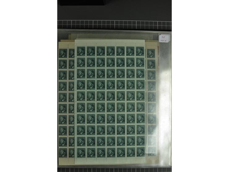  1939/44, Sammlung von 54 Bogen ex Mi.-Nr. 20-142, gute Erhaltung