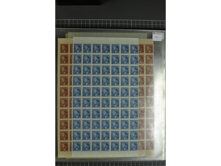  1939/44, Sammlung von 54 Bogen ex Mi.-Nr. 20-142, gute Erhaltung
