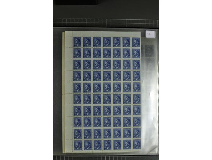  1939/44, Sammlung von 54 Bogen ex Mi.-Nr. 20-142, gute Erhaltung