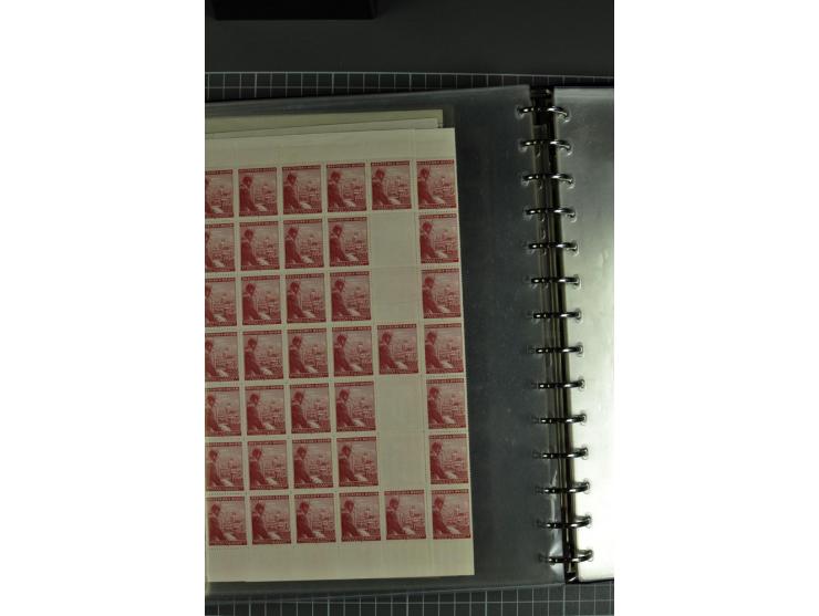  1939/44, Sammlung von 54 Bogen ex Mi.-Nr. 20-142, gute Erhaltung