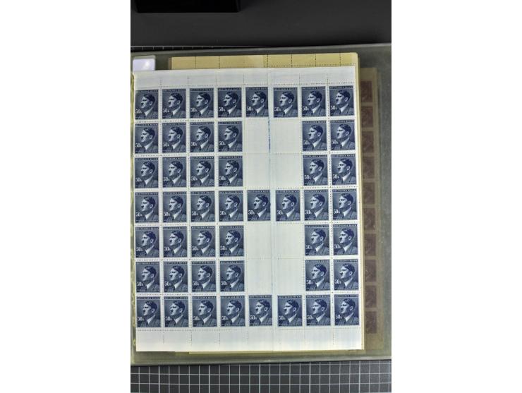  1939/44, Sammlung von 54 Bogen ex Mi.-Nr. 20-142, gute Erhaltung