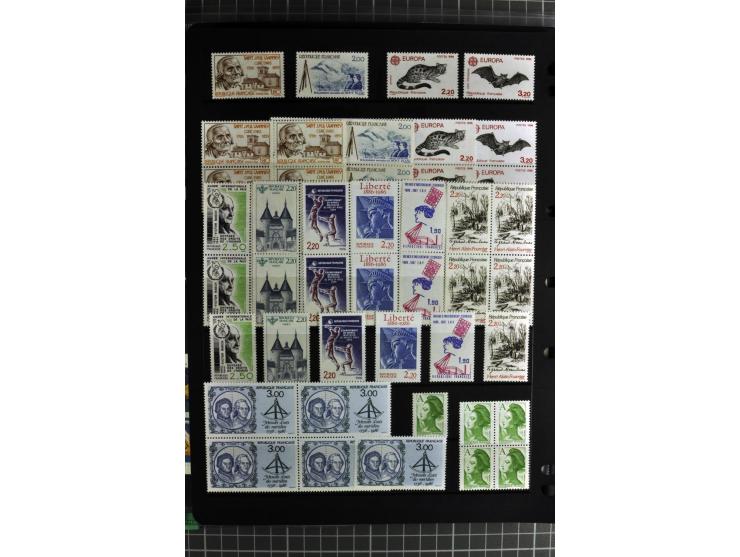 1849/2007, mainly mounted und unmounted mint collection with a good part of early used stamps like Mi.-Nr. 1-2, 5 and 7-9, 17