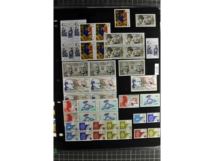 1849/2007, mainly mounted und unmounted mint collection with a good part of early used stamps like Mi.-Nr. 1-2, 5 and 7-9, 17