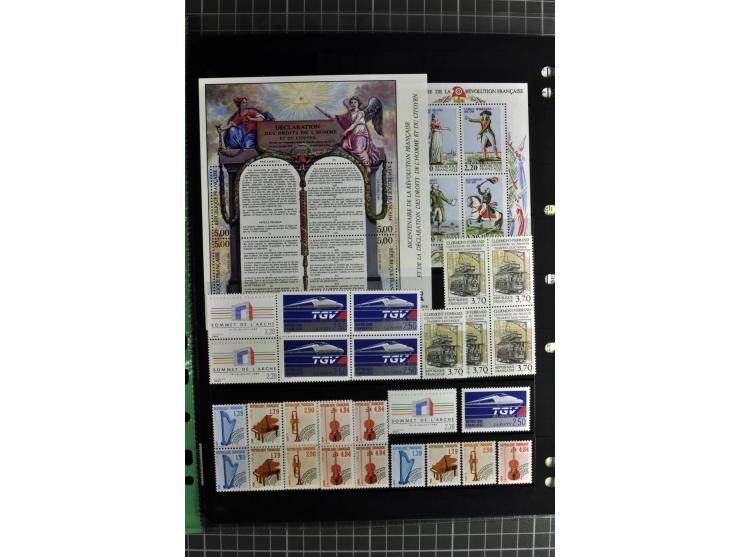 1849/2007, mainly mounted und unmounted mint collection with a good part of early used stamps like Mi.-Nr. 1-2, 5 and 7-9, 17