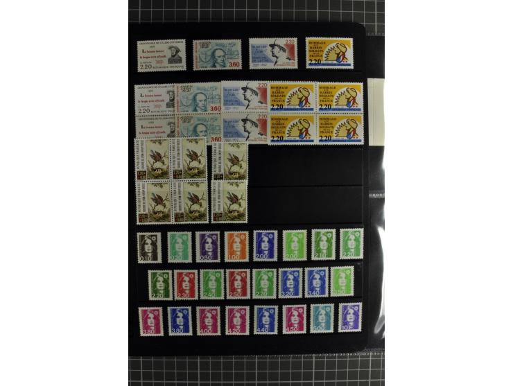 1849/2007, mainly mounted und unmounted mint collection with a good part of early used stamps like Mi.-Nr. 1-2, 5 and 7-9, 17