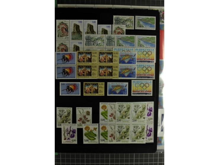 1849/2007, mainly mounted und unmounted mint collection with a good part of early used stamps like Mi.-Nr. 1-2, 5 and 7-9, 17