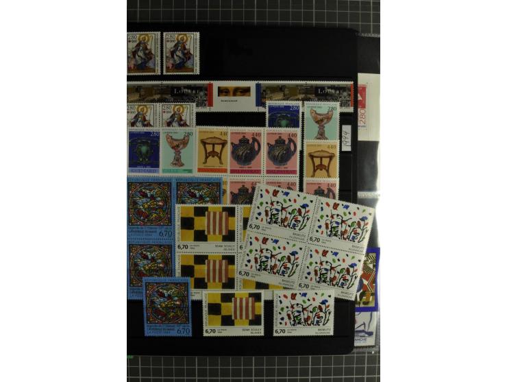 1849/2007, mainly mounted und unmounted mint collection with a good part of early used stamps like Mi.-Nr. 1-2, 5 and 7-9, 17