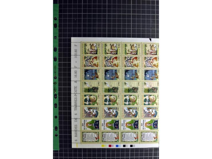 1849/2007, mainly mounted und unmounted mint collection with a good part of early used stamps like Mi.-Nr. 1-2, 5 and 7-9, 17