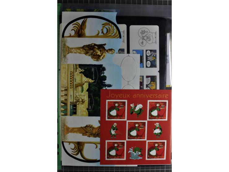 1849/2007, mainly mounted und unmounted mint collection with a good part of early used stamps like Mi.-Nr. 1-2, 5 and 7-9, 17