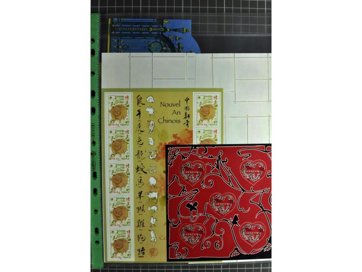 1849/2007, mainly mounted und unmounted mint collection with a good part of early used stamps like Mi.-Nr. 1-2, 5 and 7-9, 17