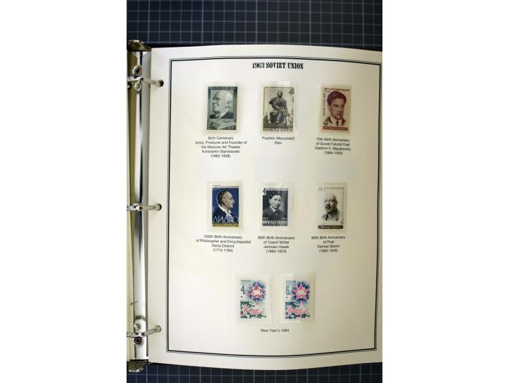 1921/1999, mostly unmounted mint collection, from 1944 on almost complete with many better sets, souvenir sheets in missing i