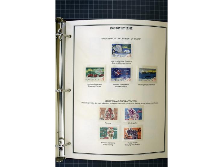 1921/1999, mostly unmounted mint collection, from 1944 on almost complete with many better sets, souvenir sheets in missing i