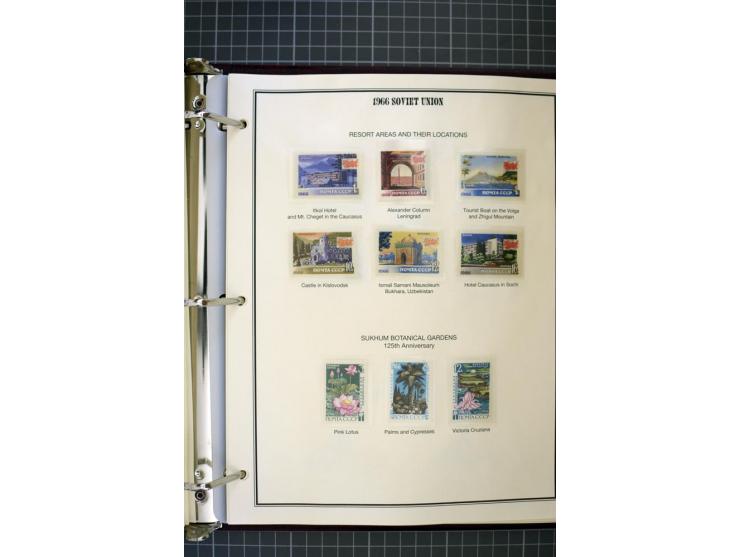1921/1999, mostly unmounted mint collection, from 1944 on almost complete with many better sets, souvenir sheets in missing i