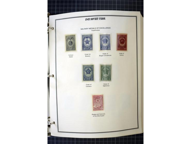 1921/1999, mostly unmounted mint collection, from 1944 on almost complete with many better sets, souvenir sheets in missing i