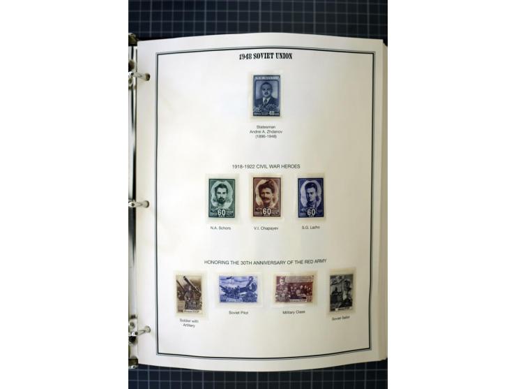 1921/1999, mostly unmounted mint collection, from 1944 on almost complete with many better sets, souvenir sheets in missing i
