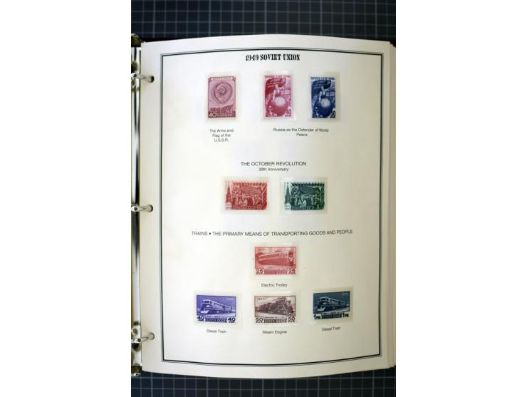 1921/1999, mostly unmounted mint collection, from 1944 on almost complete with many better sets, souvenir sheets in missing i