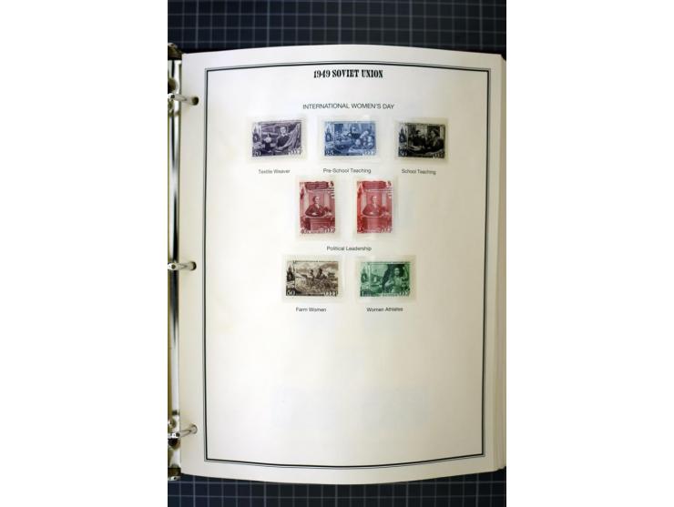 1921/1999, mostly unmounted mint collection, from 1944 on almost complete with many better sets, souvenir sheets in missing i