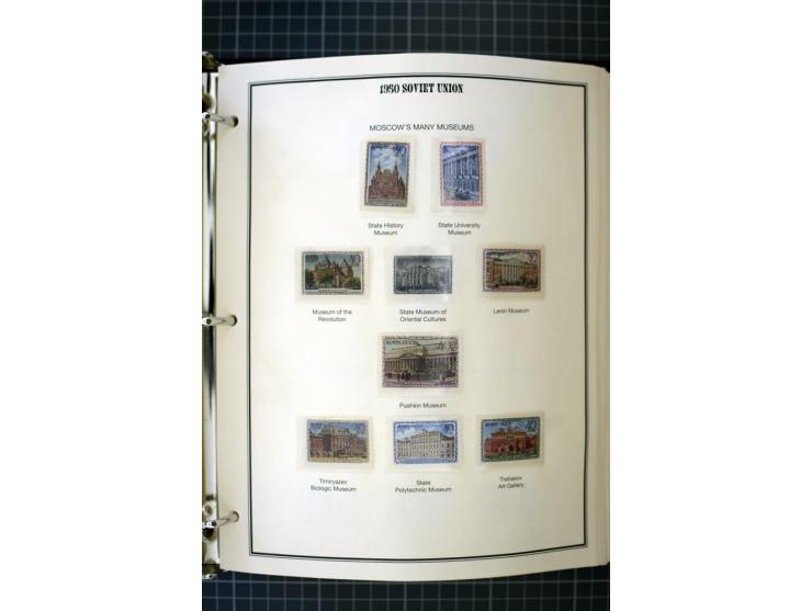 1921/1999, mostly unmounted mint collection, from 1944 on almost complete with many better sets, souvenir sheets in missing i
