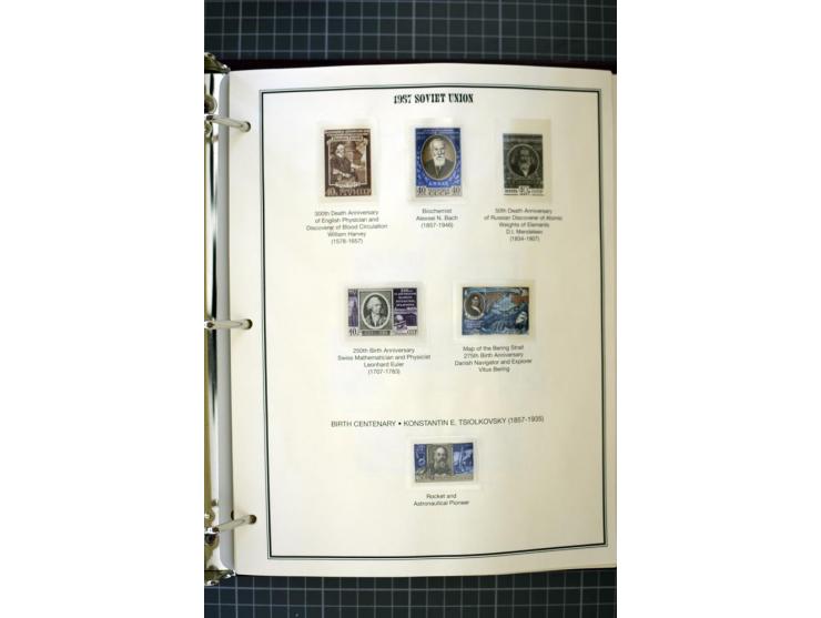 1921/1999, mostly unmounted mint collection, from 1944 on almost complete with many better sets, souvenir sheets in missing i