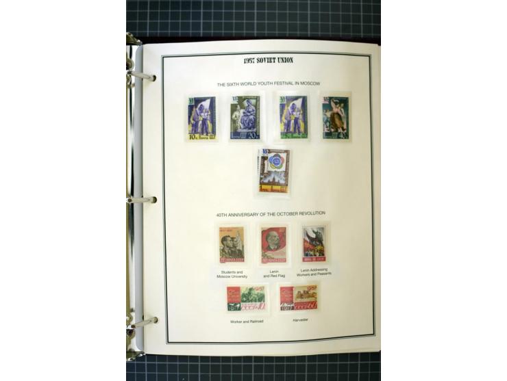 1921/1999, mostly unmounted mint collection, from 1944 on almost complete with many better sets, souvenir sheets in missing i