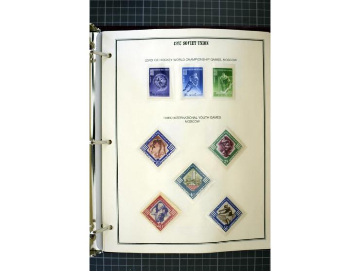 1921/1999, mostly unmounted mint collection, from 1944 on almost complete with many better sets, souvenir sheets in missing i