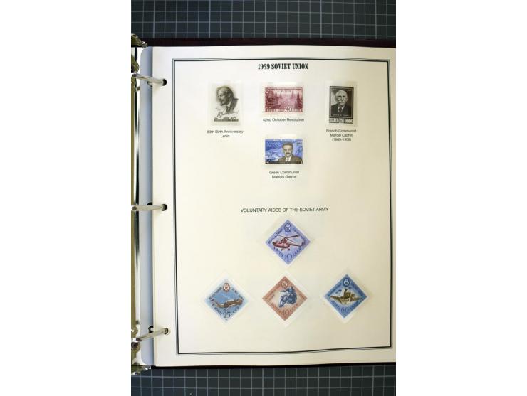 1921/1999, mostly unmounted mint collection, from 1944 on almost complete with many better sets, souvenir sheets in missing i