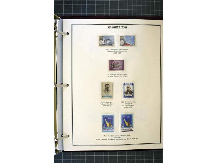 1921/1999, mostly unmounted mint collection, from 1944 on almost complete with many better sets, souvenir sheets in missing i