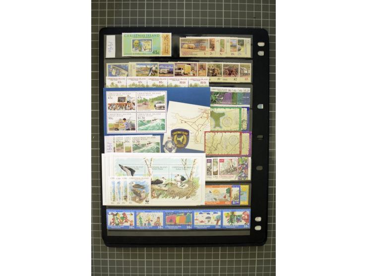 COCOS & CHRISTMAS ISLANDS: 1958/2006, unmounted mint collection, good condition