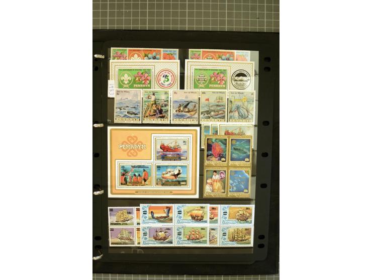 1935/2005, Cook Islands, Aitutaki, Niue & Penrhyn, mounted and unmounted mint collection with better stamps like SG #118-21 a