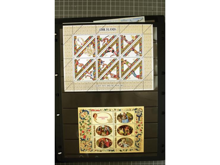 1935/2005, Cook Islands, Aitutaki, Niue & Penrhyn, mounted and unmounted mint collection with better stamps like SG #118-21 a