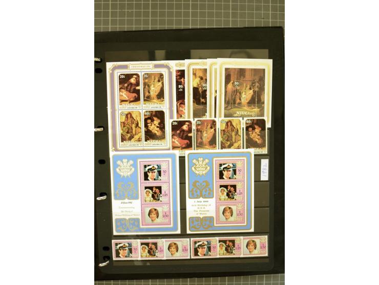 1935/2005, Cook Islands, Aitutaki, Niue & Penrhyn, mounted and unmounted mint collection with better stamps like SG #118-21 a