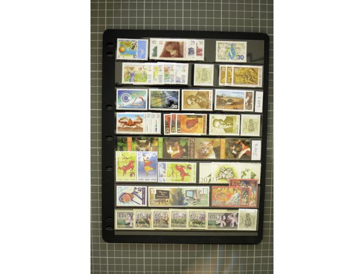 1937/2007, mounted and unmounted mint collection with better stamps including SG 151-163, also some better varieties like SG 