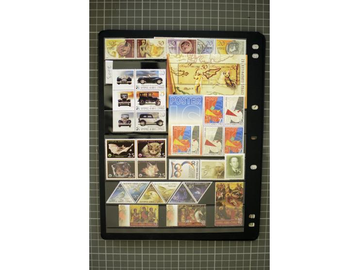 1937/2007, mounted and unmounted mint collection with better stamps including SG 151-163, also some better varieties like SG 