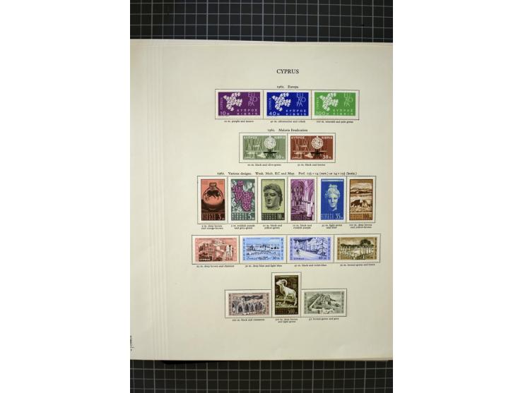 1937/2007, mounted and unmounted mint collection with better stamps including SG 151-163, also some better varieties like SG 