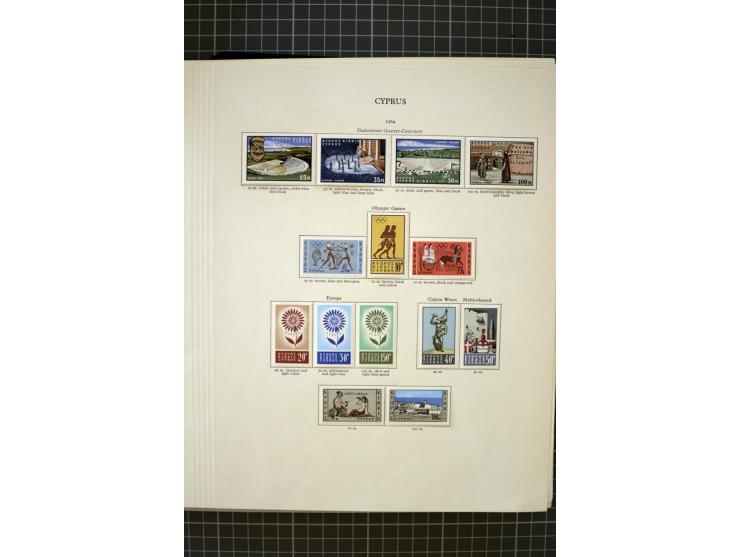 1937/2007, mounted and unmounted mint collection with better stamps including SG 151-163, also some better varieties like SG 