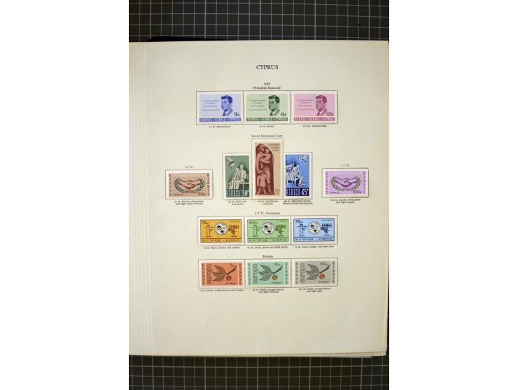 1937/2007, mounted and unmounted mint collection with better stamps including SG 151-163, also some better varieties like SG 