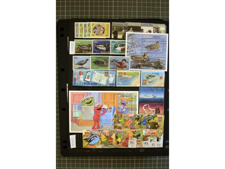 SOUTH PACIFIC: 1937/2005, Fiji, Gilbert Ellice/Kiribati, Nauru and Tuvalu, mainly unmounted mint collection with better stamp
