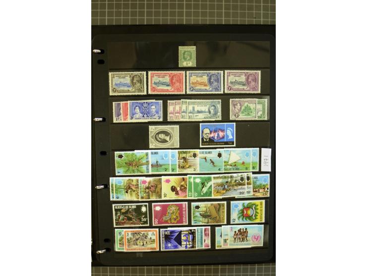 SOUTH PACIFIC: 1937/2005, Fiji, Gilbert Ellice/Kiribati, Nauru and Tuvalu, mainly unmounted mint collection with better stamp