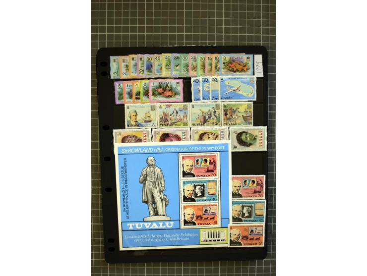 SOUTH PACIFIC: 1937/2005, Fiji, Gilbert Ellice/Kiribati, Nauru and Tuvalu, mainly unmounted mint collection with better stamp