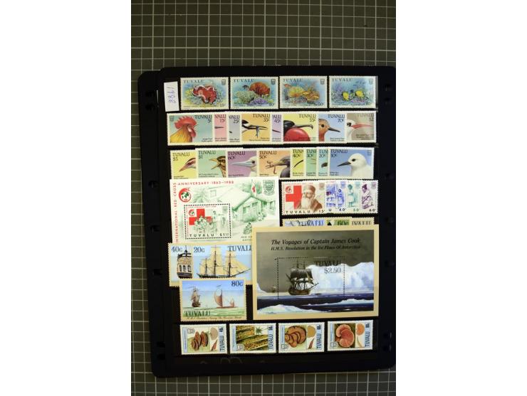 SOUTH PACIFIC: 1937/2005, Fiji, Gilbert Ellice/Kiribati, Nauru and Tuvalu, mainly unmounted mint collection with better stamp