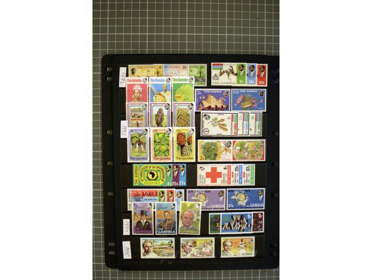 1937/93, mounted and unmounted mint collection with better stamps like SG 150-61 and 171-85, from 1971 on unmounted mint, goo