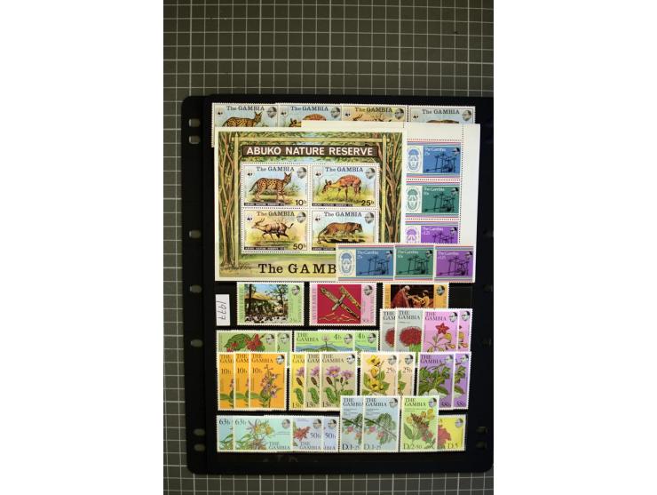 1937/93, mounted and unmounted mint collection with better stamps like SG 150-61 and 171-85, from 1971 on unmounted mint, goo